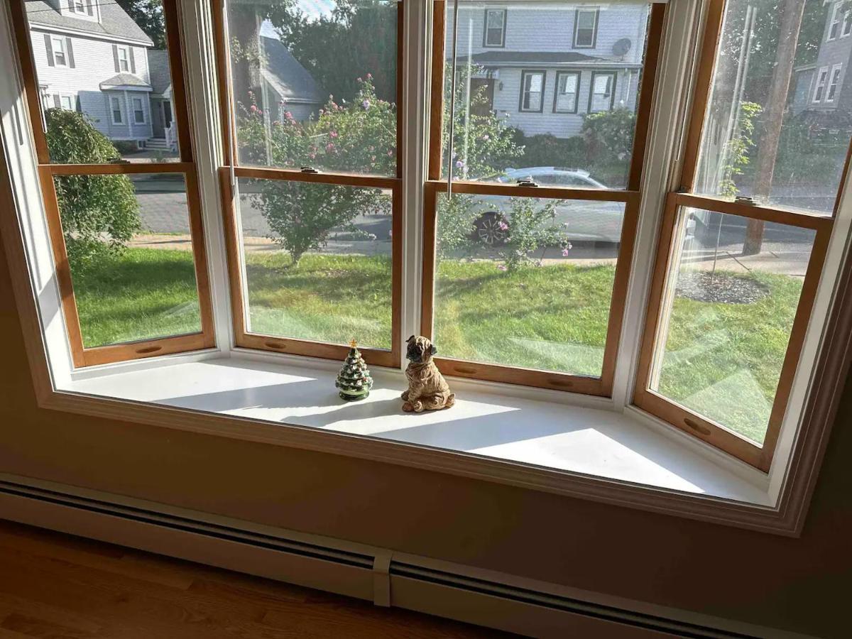 Room In Single Family House - Suburban Neighborhood In Boston Exteriér fotografie
